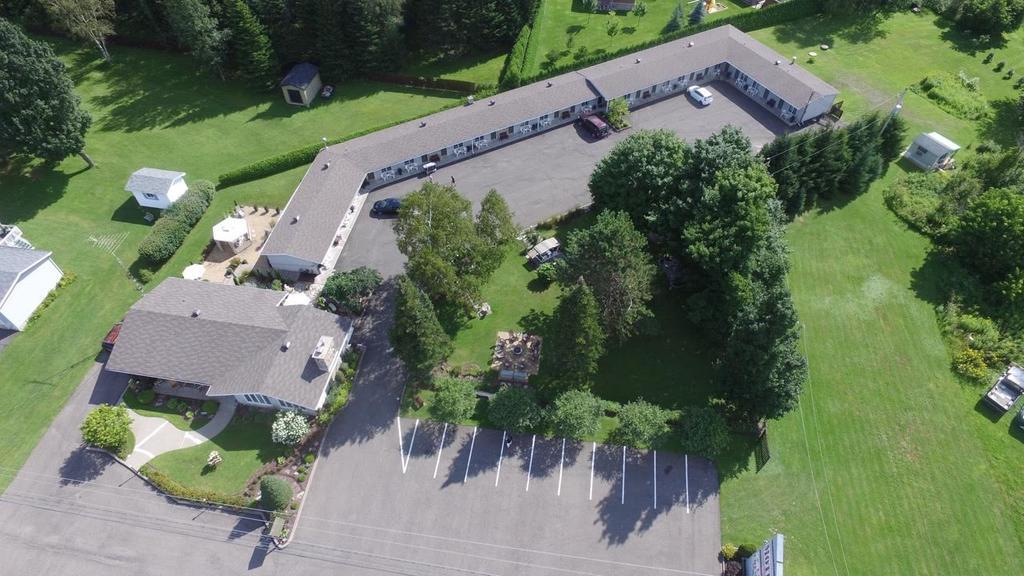 Motel La Cheminee Saint-Jerome ภายนอก รูปภาพ