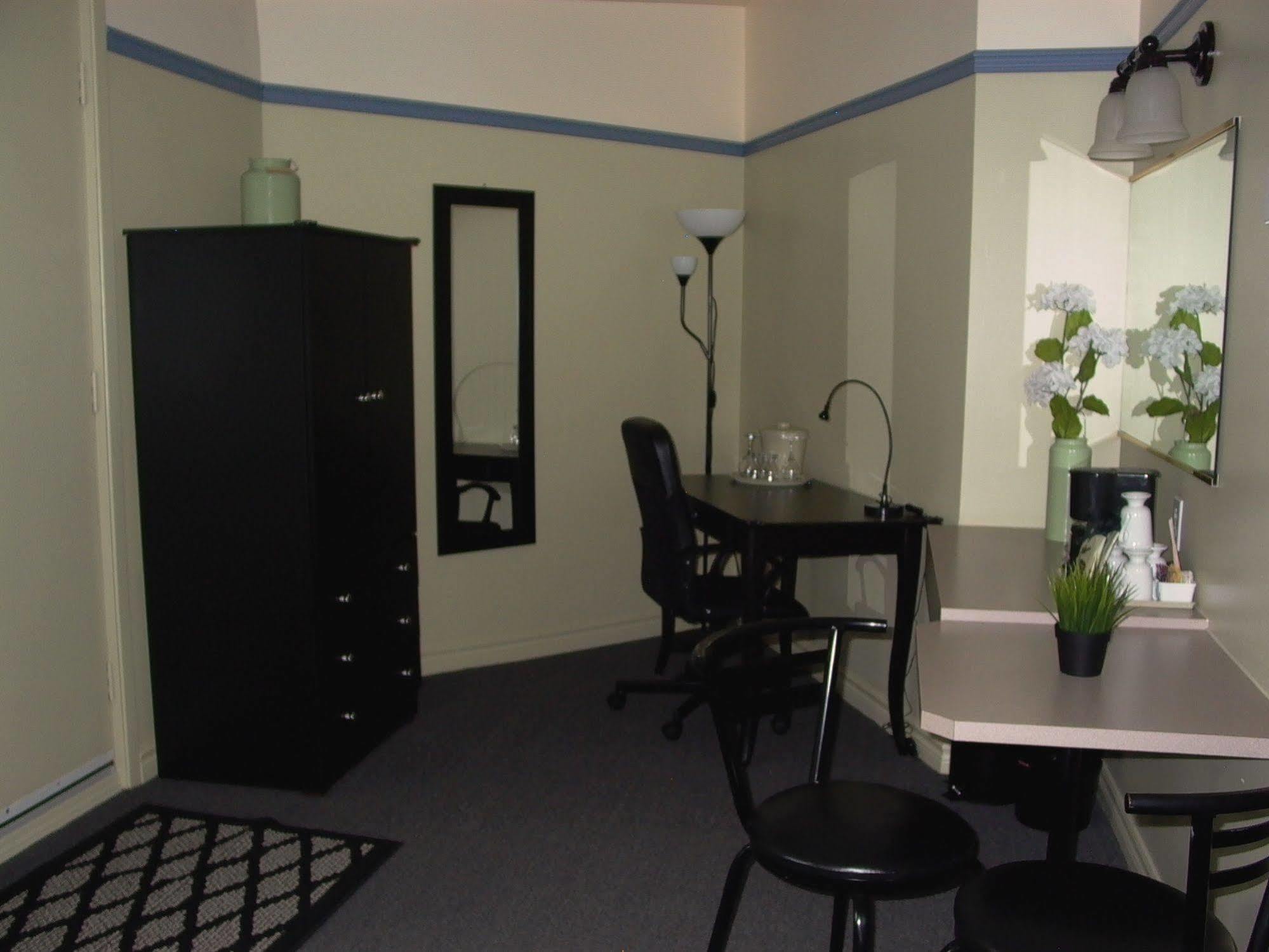 Motel La Cheminee Saint-Jerome ภายนอก รูปภาพ