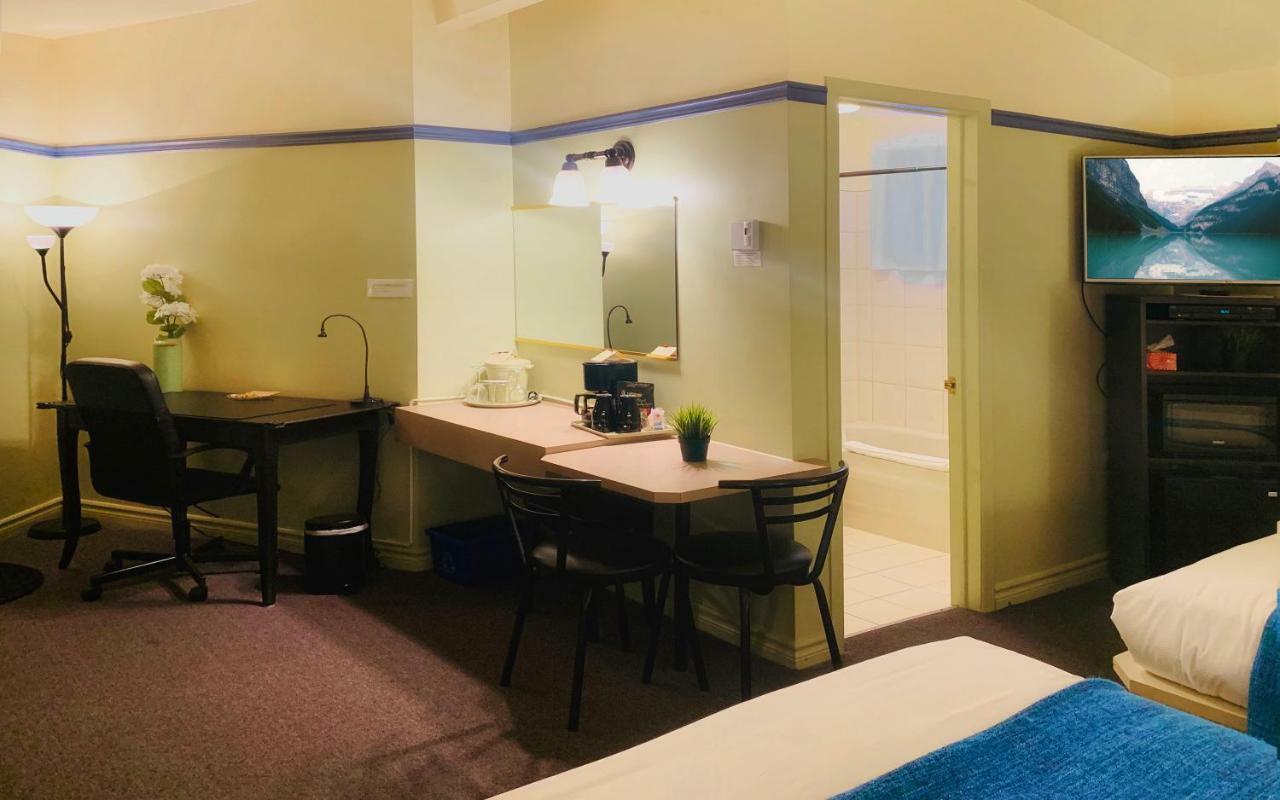 Motel La Cheminee Saint-Jerome ภายนอก รูปภาพ