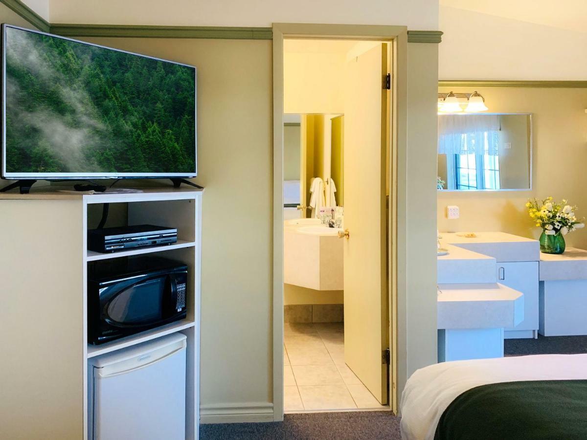 Motel La Cheminee Saint-Jerome ภายนอก รูปภาพ